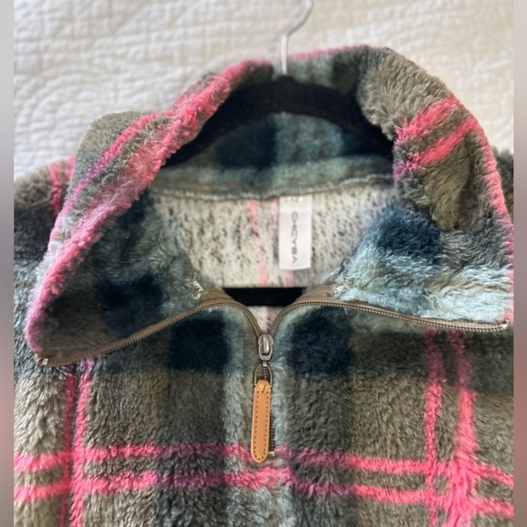 Cabincore Plaid Quarter Zip Fleece. Size Medium. Preppy. Cozy. Perfect for fall! - Picture 3 of 5